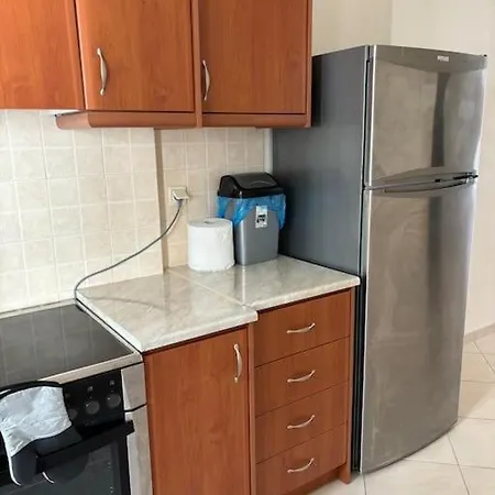 Accessible 2-bedroom 75m2 With Veranda And Parking * Athens