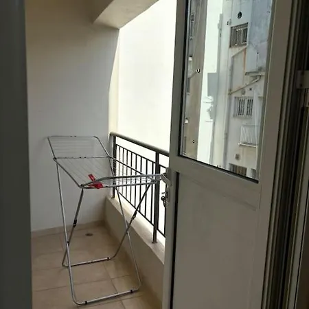 Accessible 2-bedroom 75m2 With Veranda And Parking *
